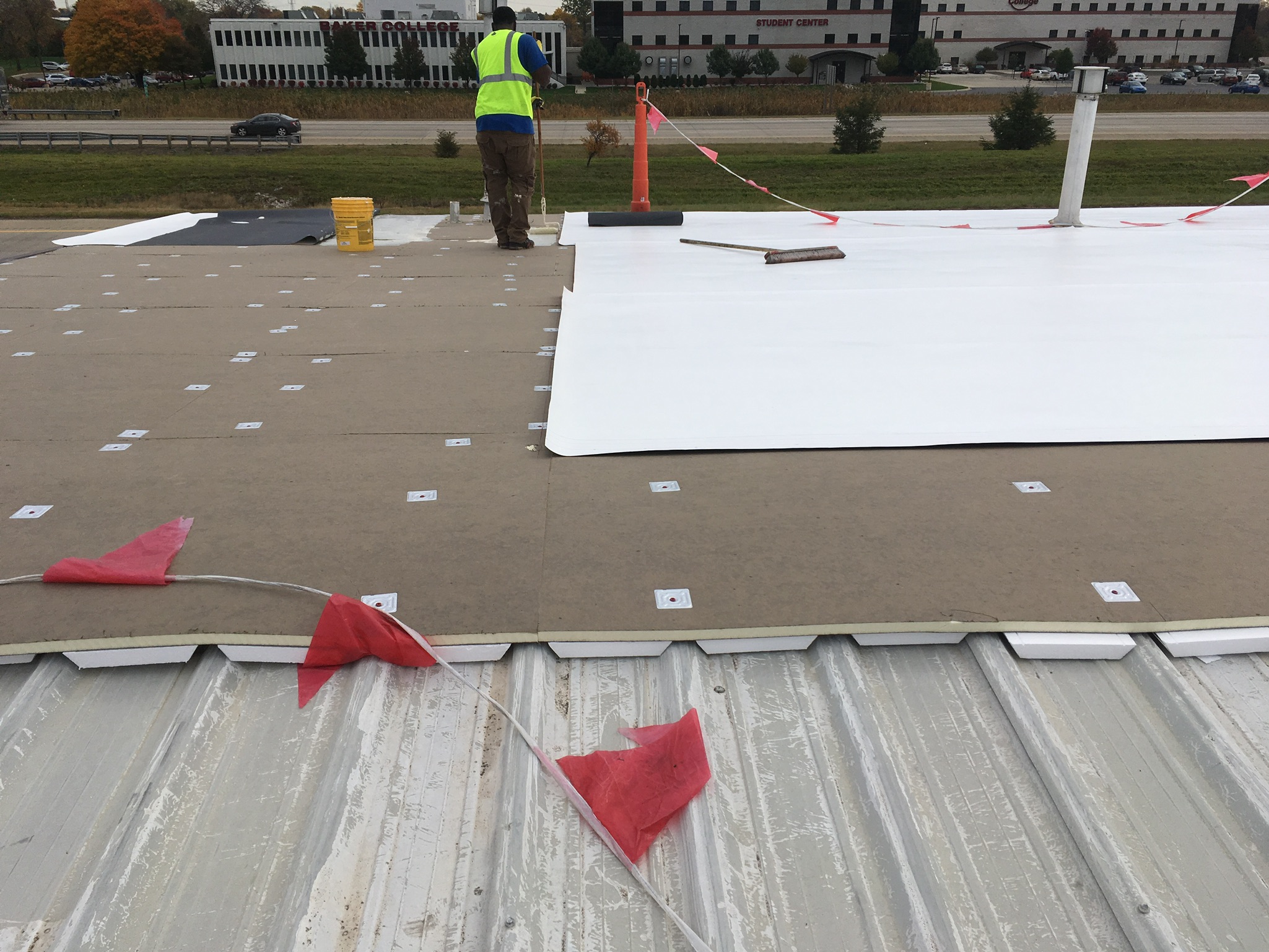 commercial roof replacements and repairs