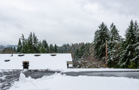 Fresh snow on a flat roof